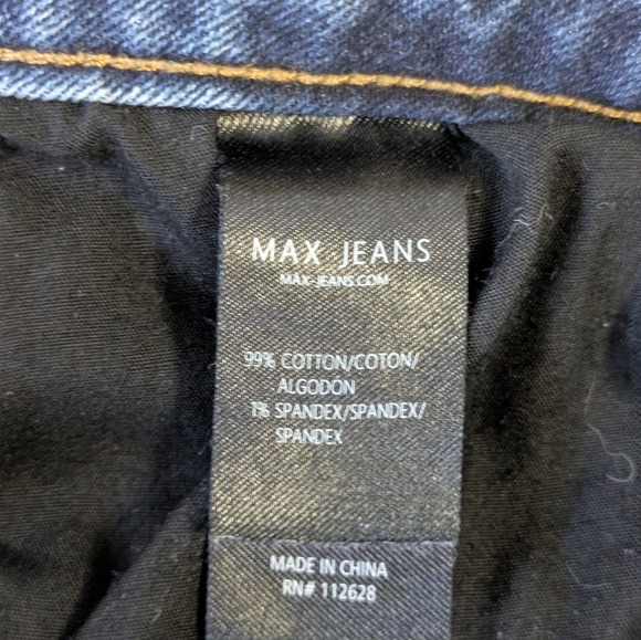 Max Jeans Frayed Hem Shorts. Size 8. - Picture 11 of 11
